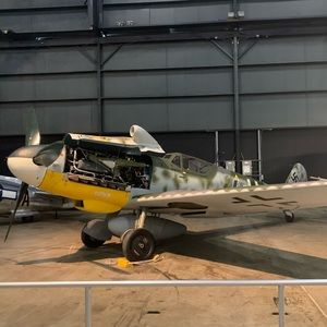 Meet your Posher, Blake